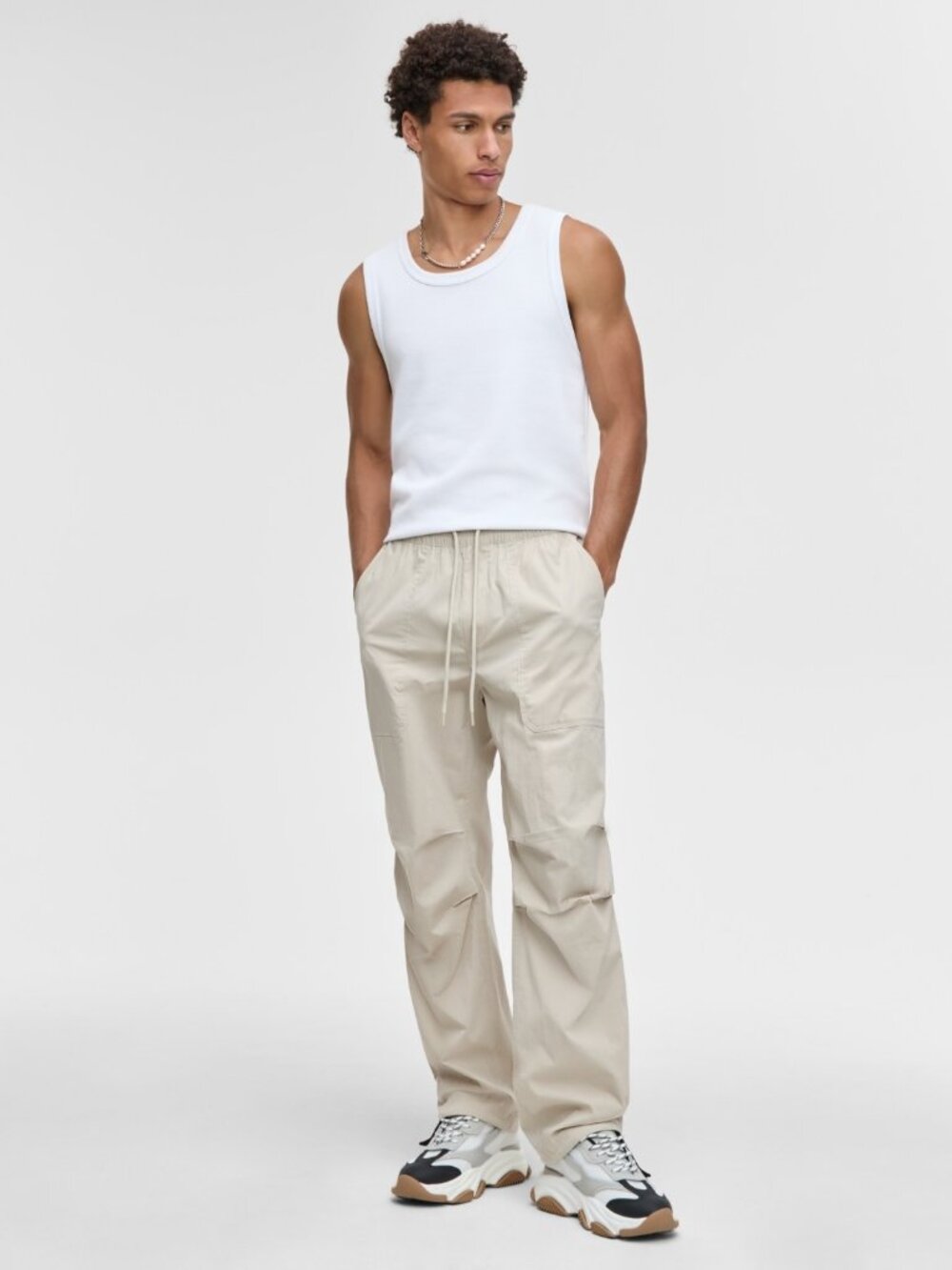Mode of One Men's Regular-Fit Stretch Ripstop Parachute Pants, dark ecru   NWT